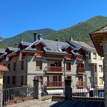 Plaza Centro Apartman Biescas Kültér fotó