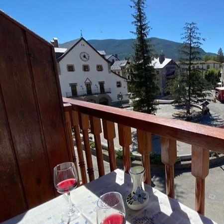 Plaza Centro Apartman Biescas Kültér fotó