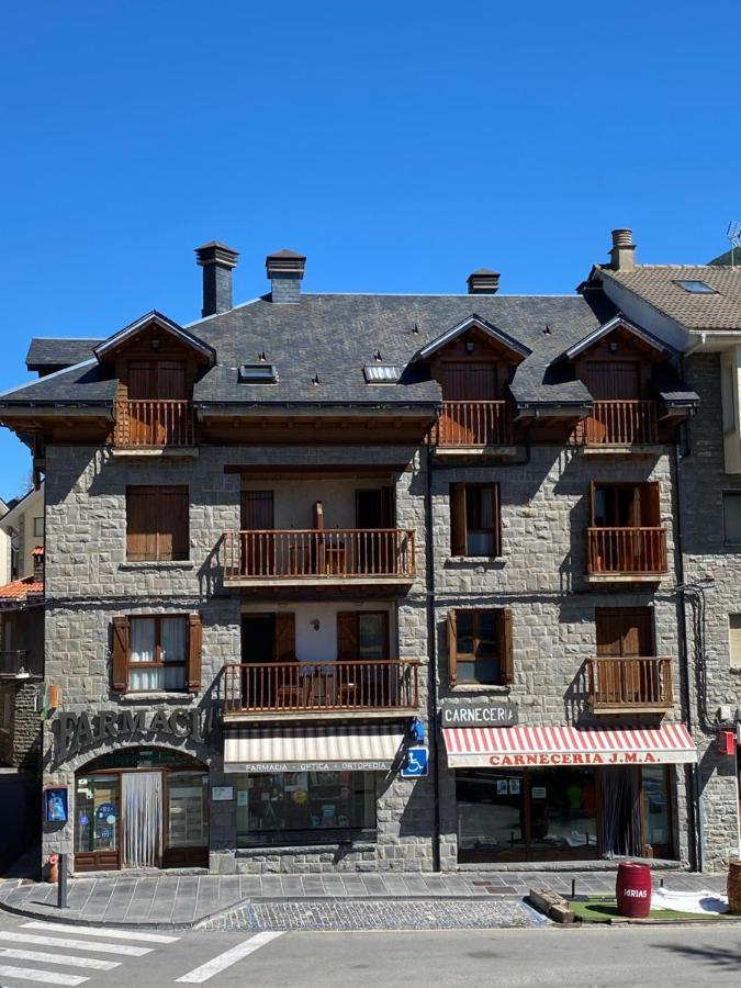 Plaza Centro Apartman Biescas Kültér fotó